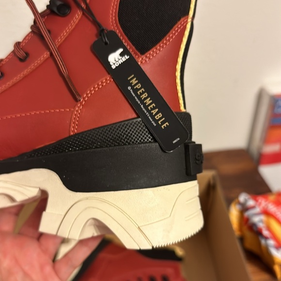 Brex™ Lace-Up Waterproof Bootie - Picture 12 of 12